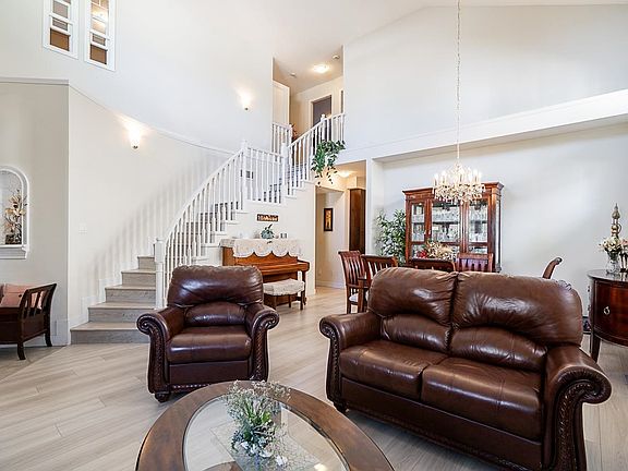 4th image of 8250 158th St #42