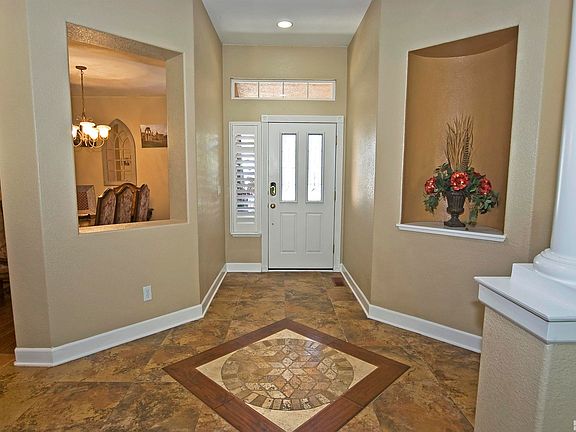 5th image of 2705 Darcy Ct