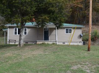 2811 Redwine Rd, West Liberty, KY 41472