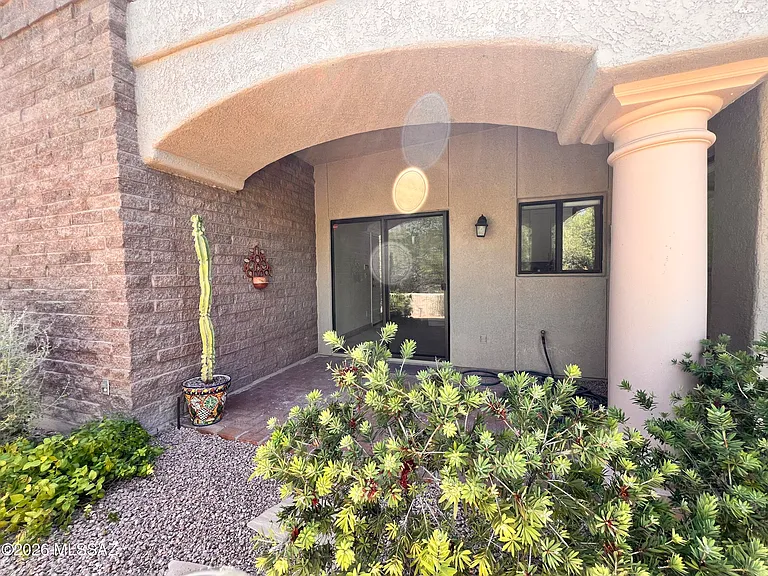 7300 E Calle Alba Serena — Photo 4
