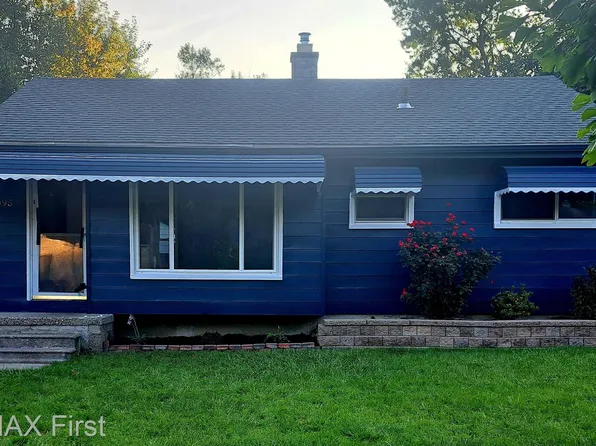 23095 Ithaca St, Oak Park, MI 48237