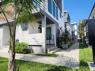 1309 N Harvard Blvd, Los Angeles, CA, 90027