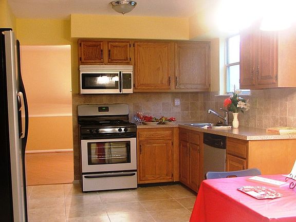 Kitchen 17x11 - Updated