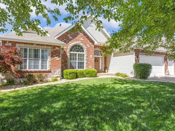 916 Sill Ridge Dr, Dardenne Prairie, MO 63368