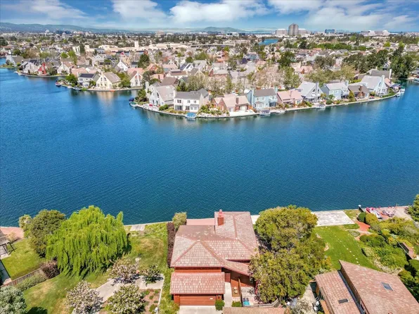 607 Santa Catalina Ln, Foster City, CA 94404