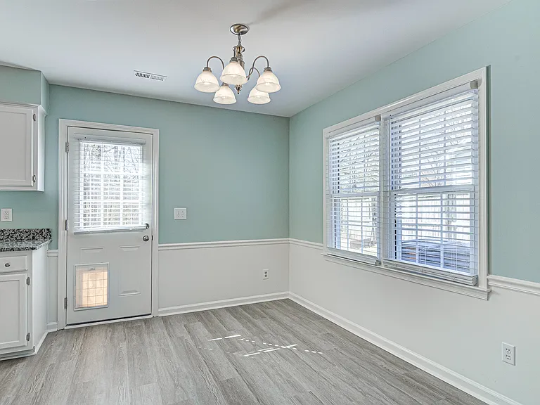 4711 Eagle Rock Rd — Photo 4