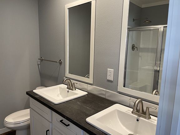 5th image of 1115 Christopher Glen Pl #275