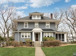 648 Upper Blvd, Ridgewood, NJ 07450