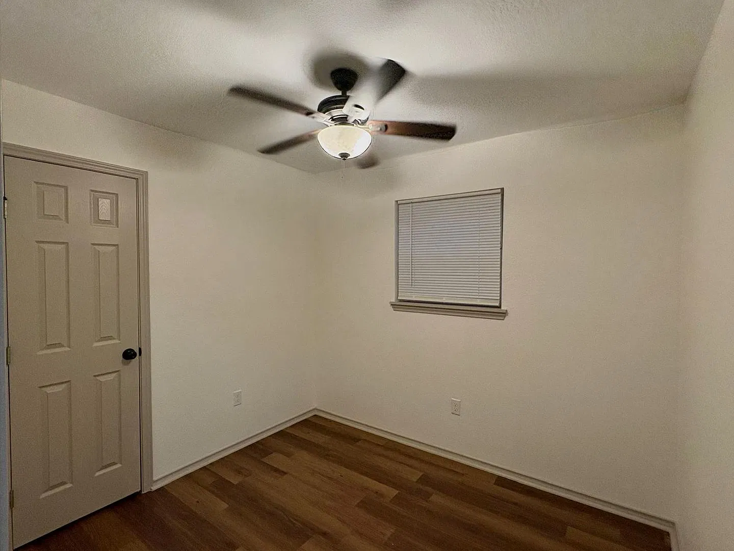 Charming & Move-In Ready 4BR Home in San Antonio — Photo 4