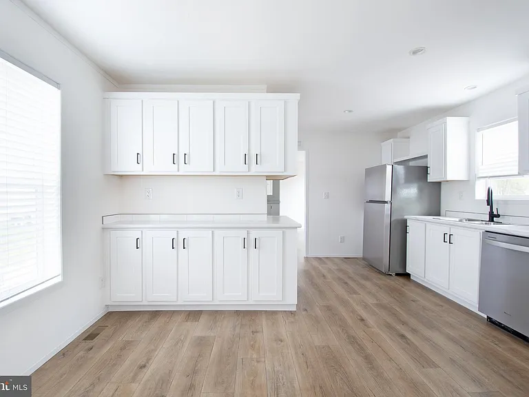 161 Carnation Dr #76 — Photo 11