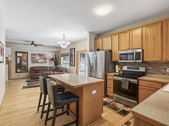 5th image of 20607 Keystone Ave