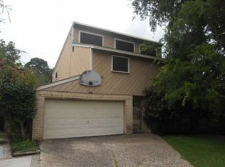 17811 S Cypress Villas Dr, Spring, TX 77379