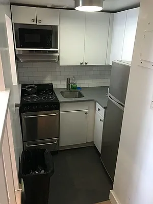 Rented by Mallory Management Corp | media 23