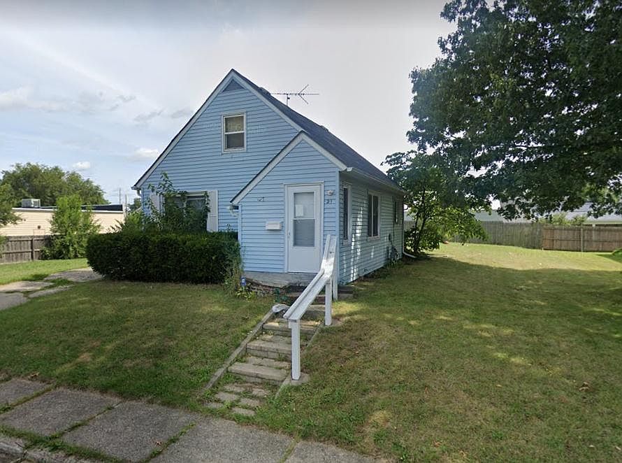 2nd image of 21 Ferndale Ct