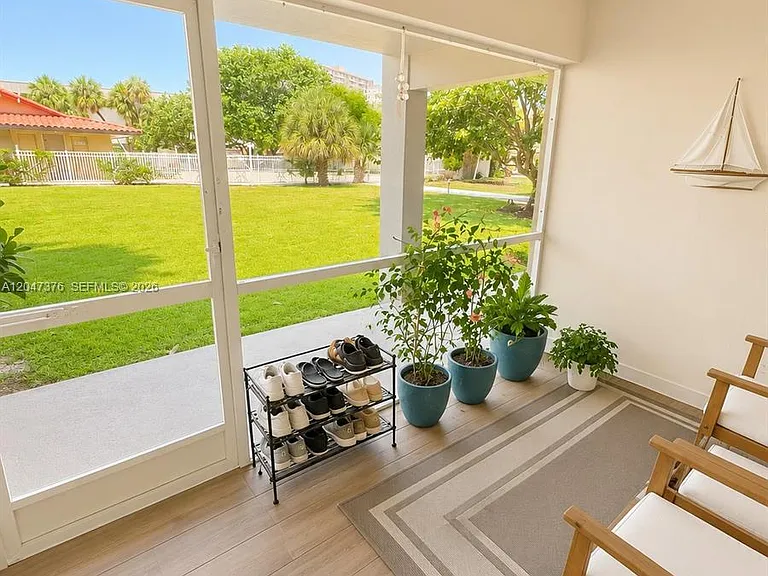 270 E Layne Blvd #110 — Photo 3