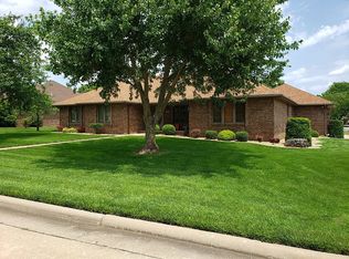2550 S Pembrook Ave, Springfield, MO 65807
