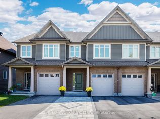 280 Wood Acres Grv, Ottawa, ON K1T 0M4
