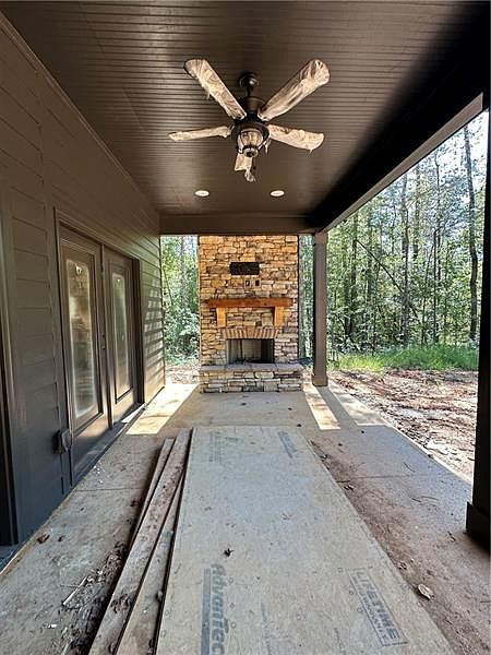2nd image of 1270 Lee Road 294