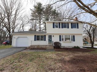 8 Monroe Dr, Hooksett, NH 03106