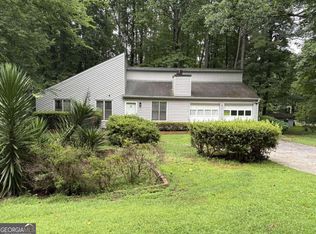 5506 Vaughn Rd, Woodstock, GA 30188
