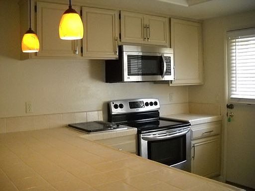 3rd image of 9979 Aviary Dr