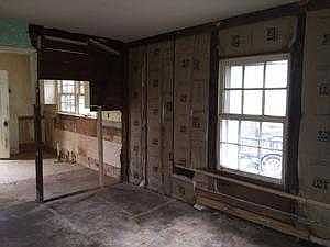 DEN TO KITCHEN