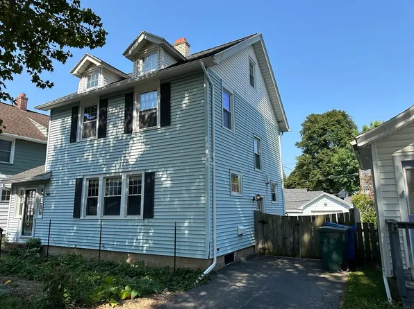 98 Harding Rd, Rochester, NY 14612
