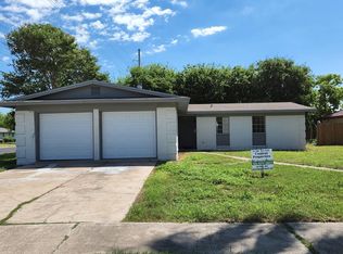 1722 Dallas St, Portland, TX 78374