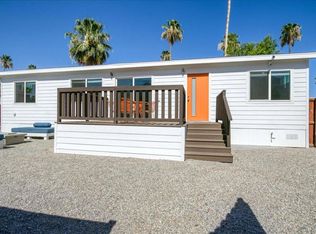 102 Fondulac St, Palm Springs, CA 92264