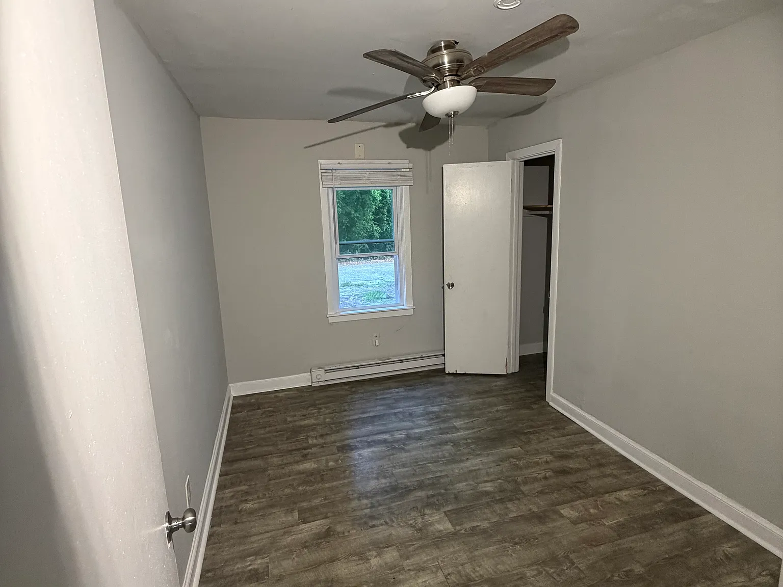 2 bed, $1,100 — Photo 4