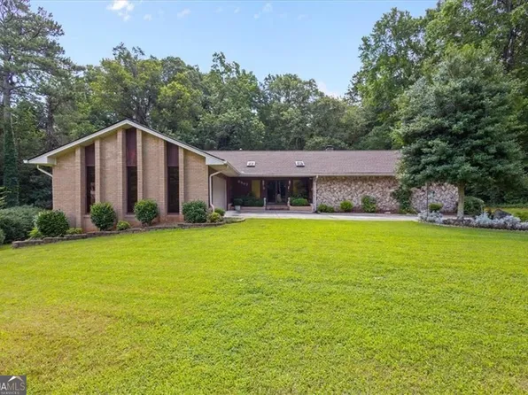 5507 Christi Dr, Douglasville, GA 30135