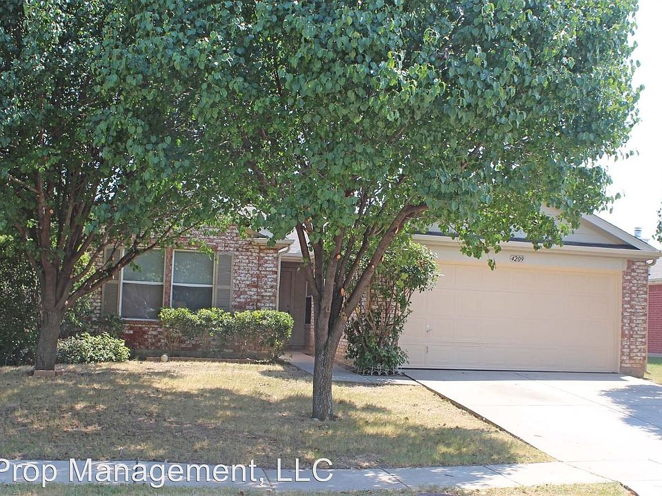 1st image of 4209 Sonoma Dr