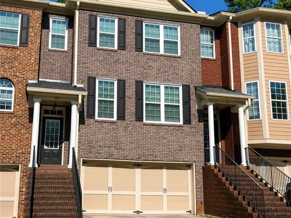 112 Village Ln, Villa Rica, GA 30180