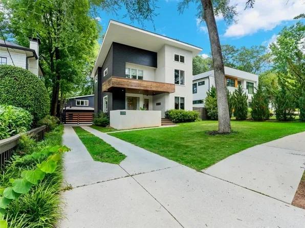 538 E Lake Dr, Decatur, GA 30030