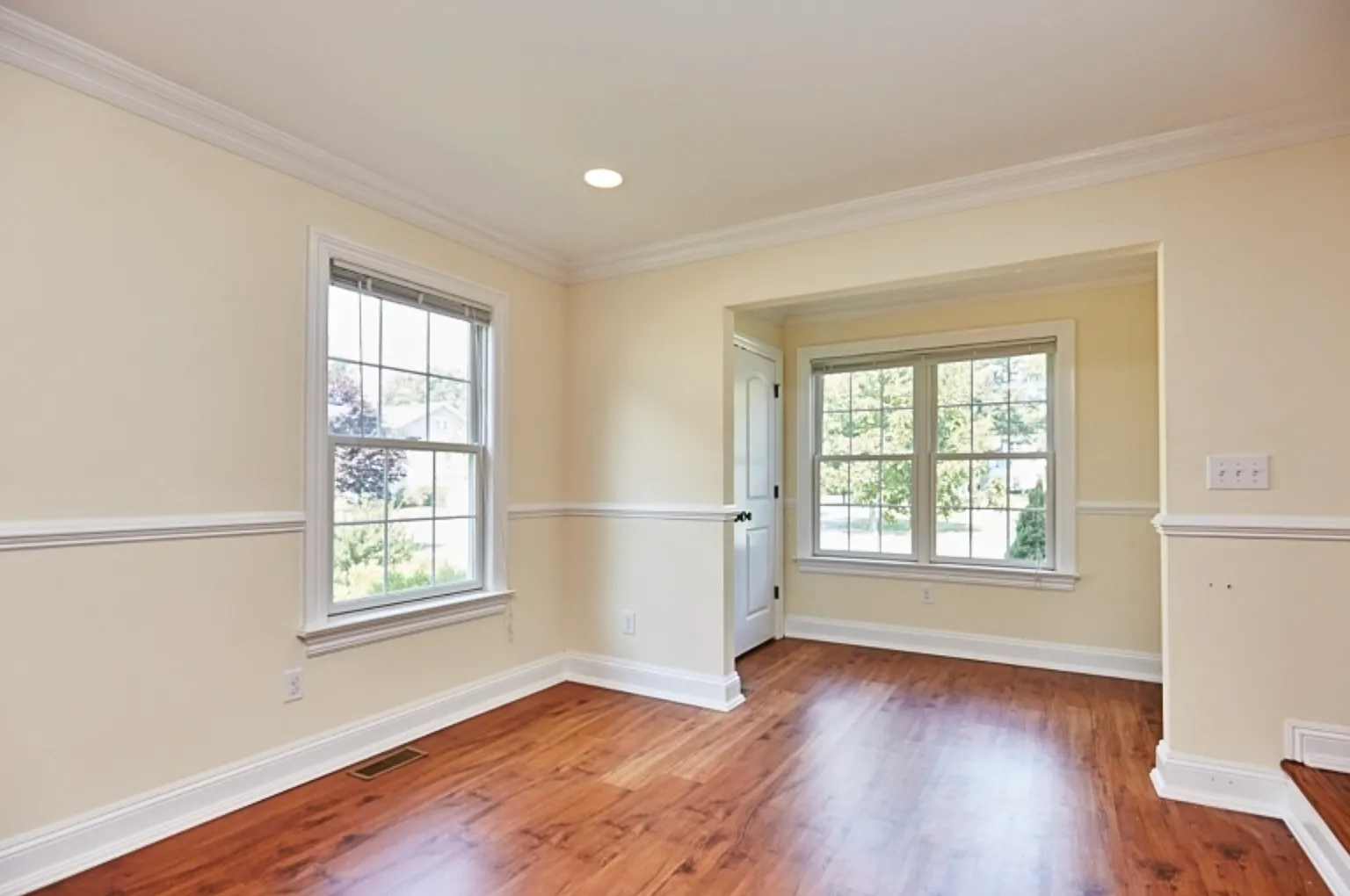 2 bed, $4,375 — Photo 2