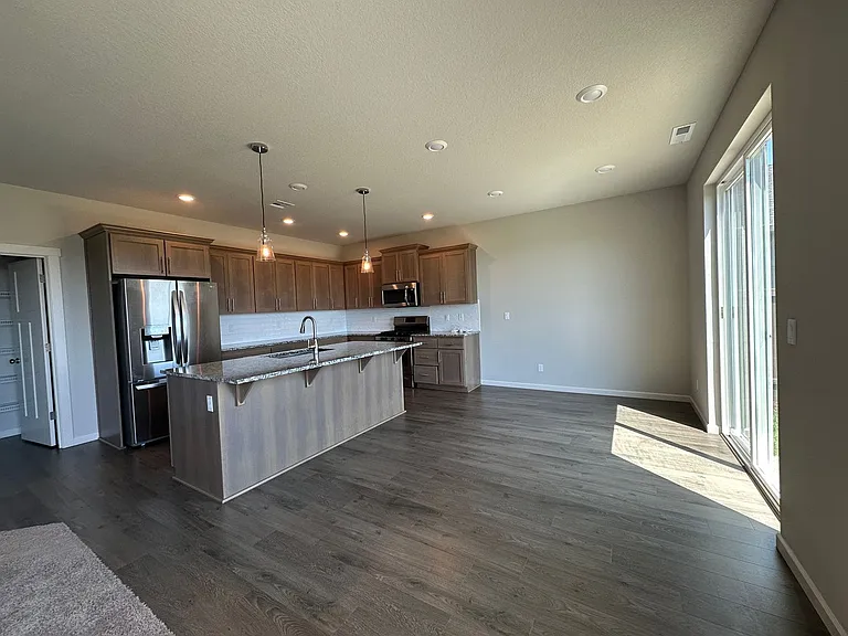 1522 Nolan Ave SE — Photo 3