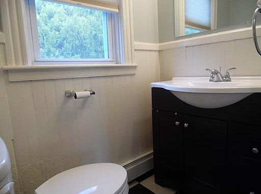 4th image of 46 1st School St #1