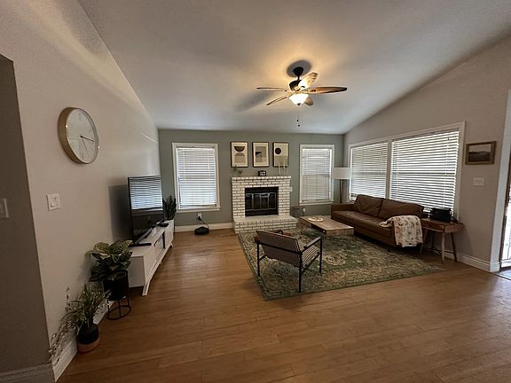 5th image of 508 Reed St