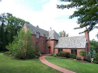 3325 Ponoka Rd, Pittsburgh, PA 15241