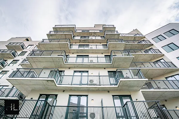 Rented by Highline Residential | media 26