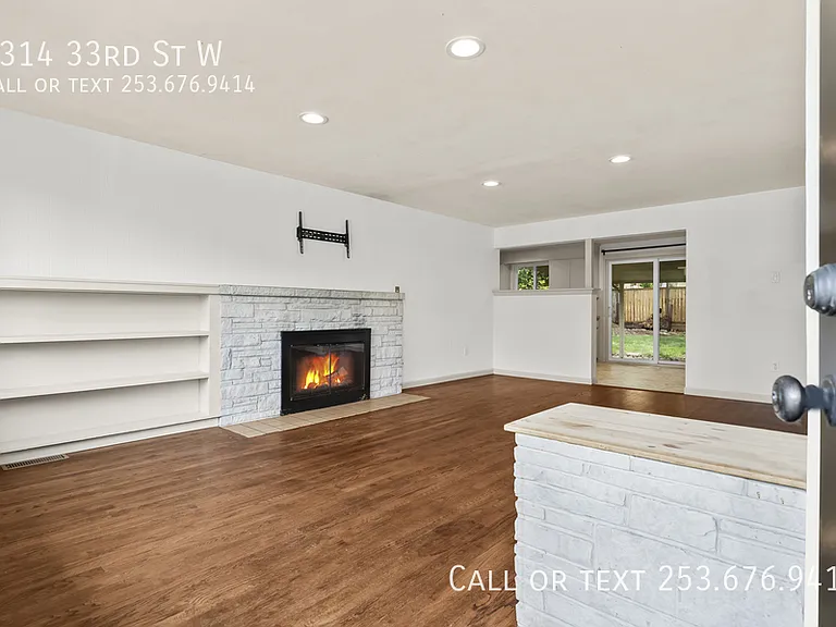 8314 33rd St W — Photo 8