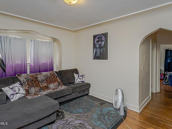 4th image of 2634 Calverton Rd