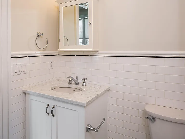 1191 E Putnam Ave #3 — Photo 6