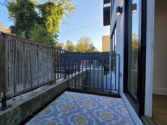 Rented by Lodger Corp | media 3