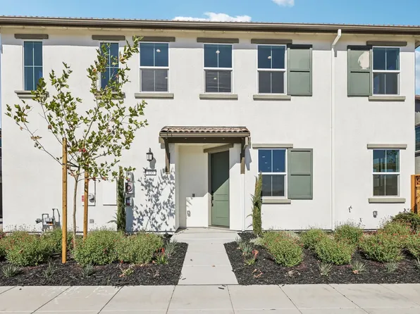 135 E Phelps Dr, Mountain House, CA 95391