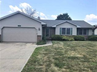 425 Dewberry Trl, Chatham, IL 62629