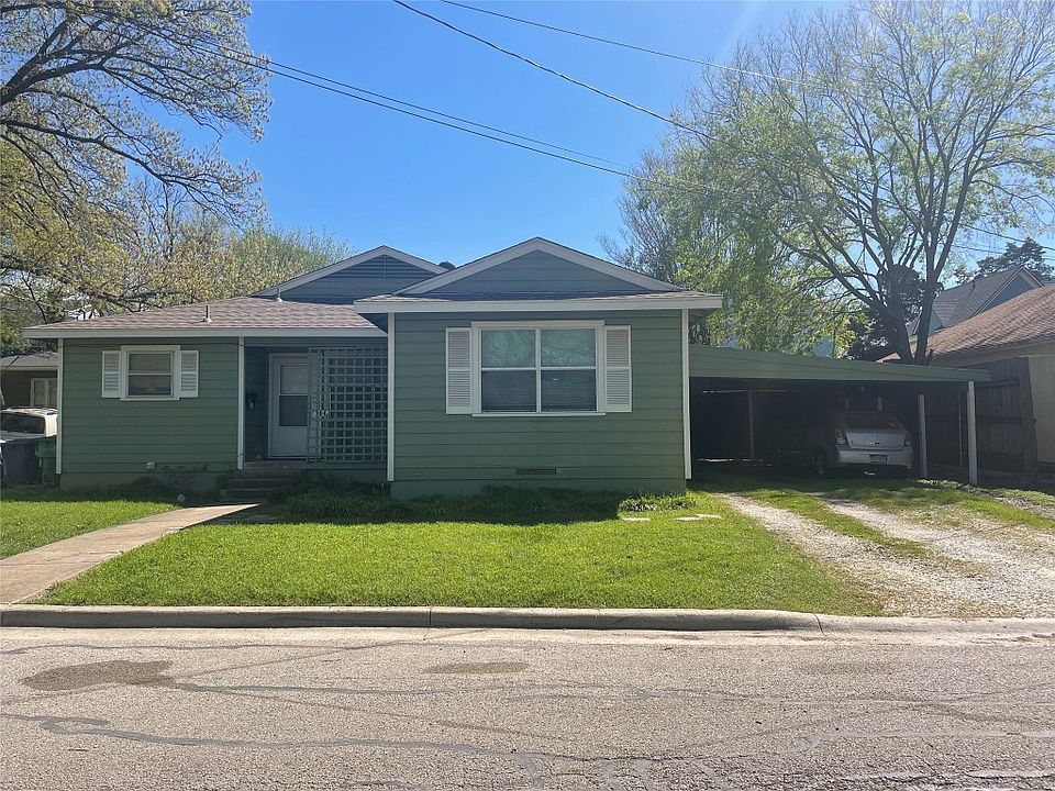 1st image of 304 Oak St