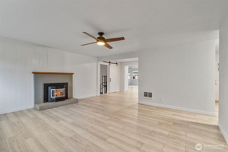 2nd image of 145 Collar Avenue
