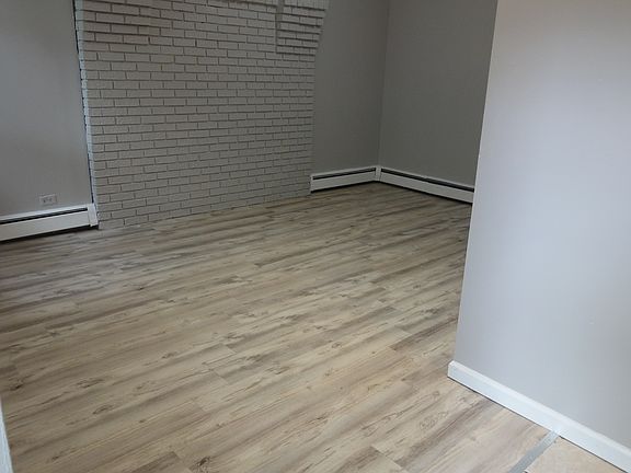 living room/bedroom