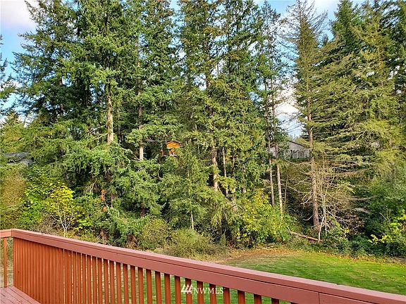 2nd image of 22325 Perimeter Ct SE